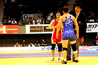 試合開始